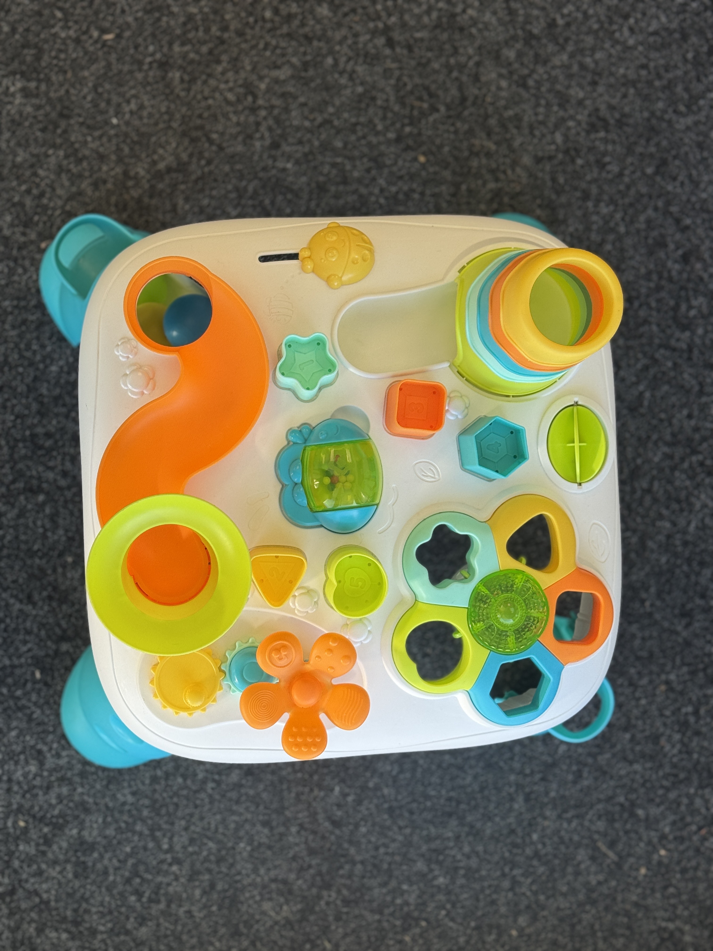Activity Table with Balls, Shapes & cups